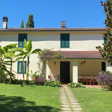 ボルゴ・ア・ブッジャーノ Casa Del Pino Bed & Breakfast エクステリア 写真