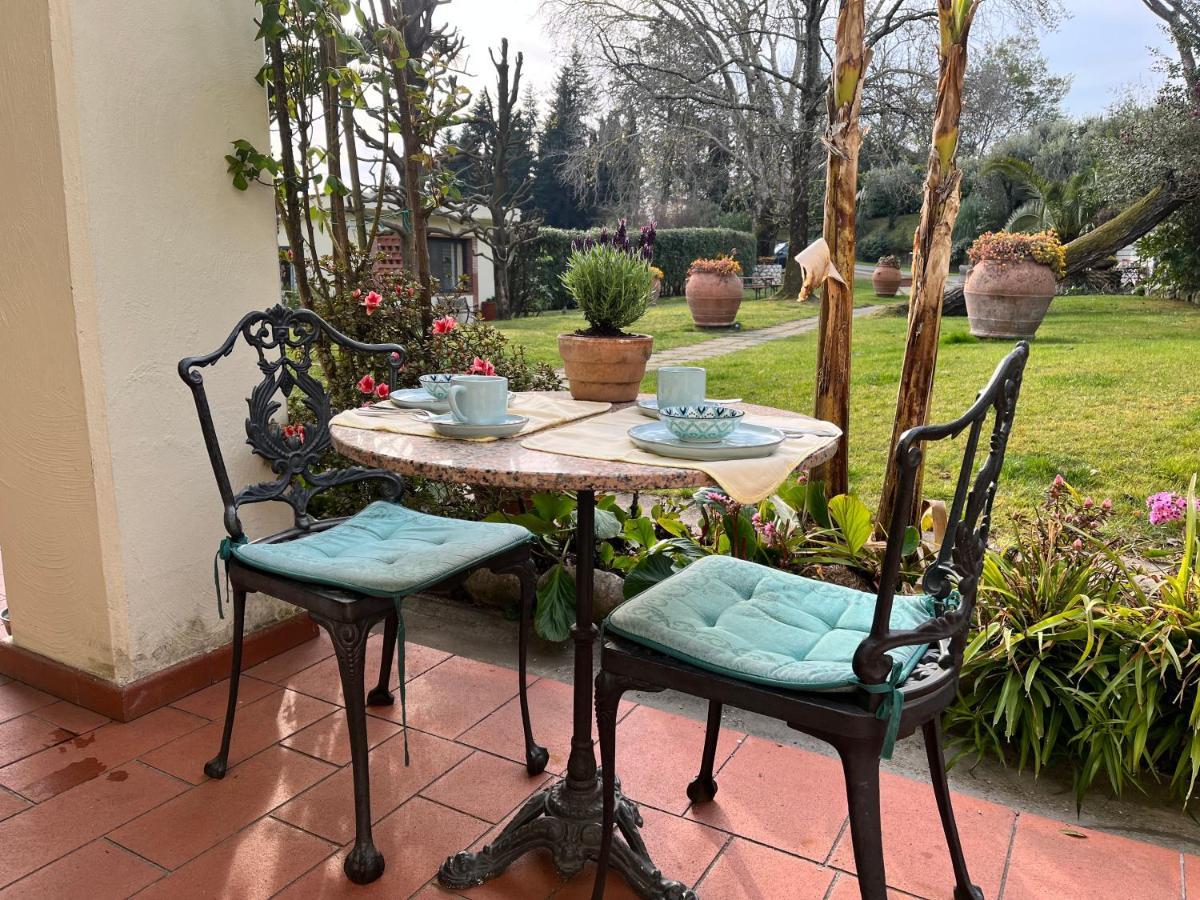 ボルゴ・ア・ブッジャーノ Casa Del Pino Bed & Breakfast エクステリア 写真