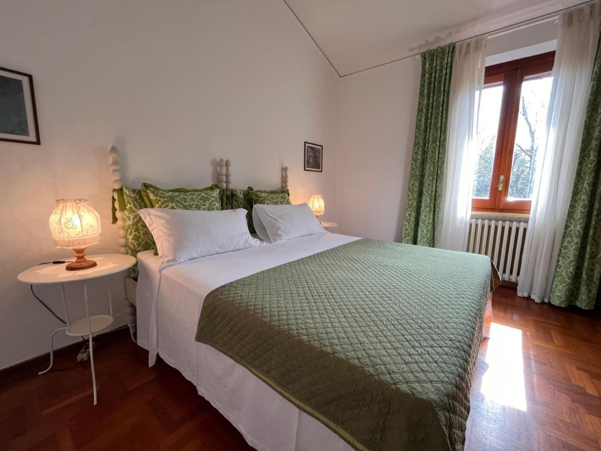ボルゴ・ア・ブッジャーノ Casa Del Pino Bed & Breakfast エクステリア 写真