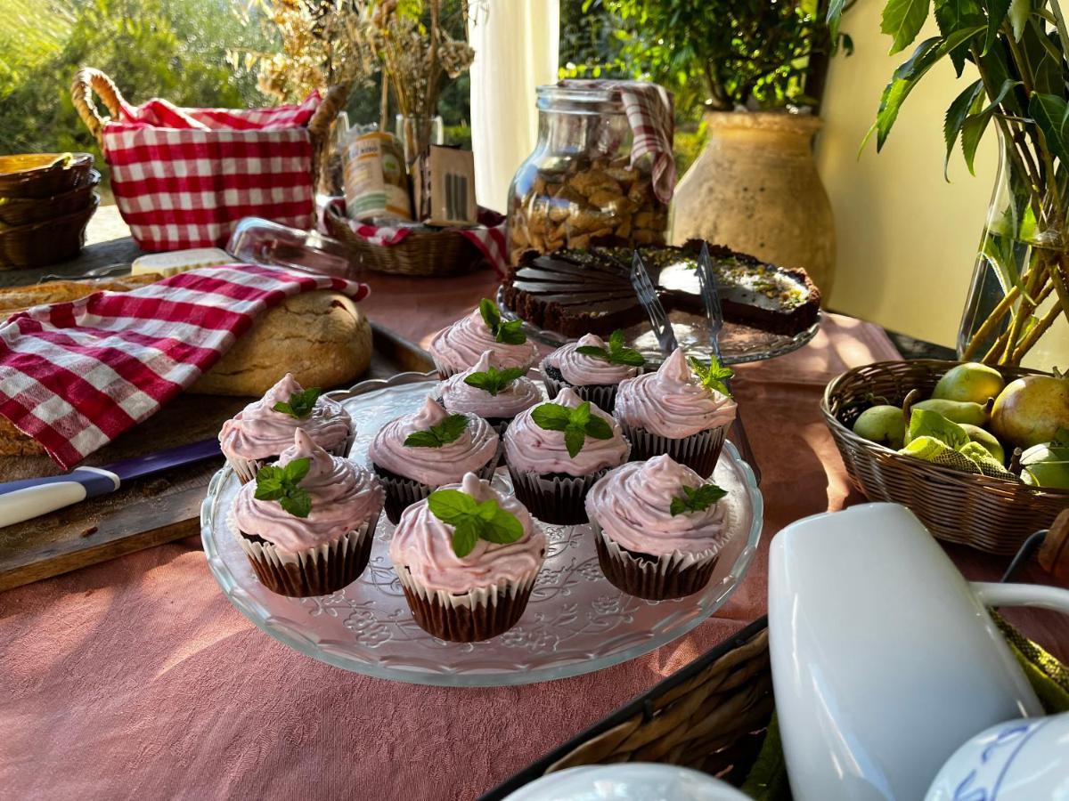 ボルゴ・ア・ブッジャーノ Casa Del Pino Bed & Breakfast エクステリア 写真
